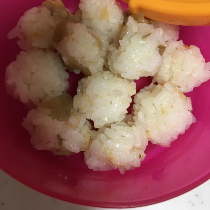 離乳食完了期 ツナと蓮根とごぼうの混ぜおにぎり レシピ 作り方 By Xmickyx 楽天レシピ